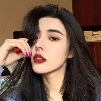 校草是女生